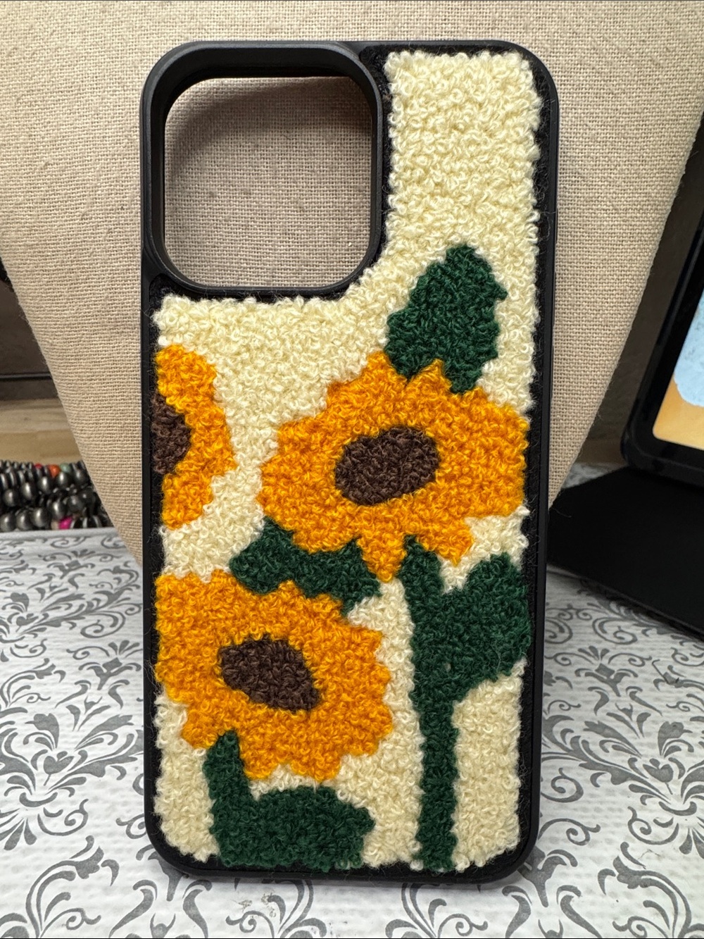 iPhone 15 Pro Max Sunflower Chenille Phone Case - Yellow & Green